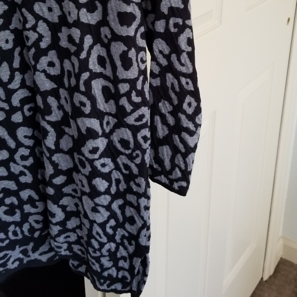 Leopard Print, Black and Gray Tunic - EUC - Picture 3 of 3